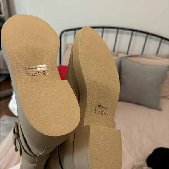 NEW! Vince Kaelyn Waterpoof Leather Boots - Picture 9 of 11